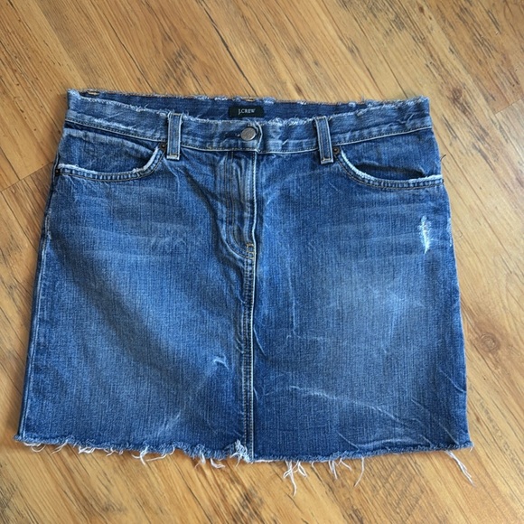 J.Crew Distressed Jean Skirt Sz 4 - Picture 1 of 6